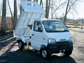 2000 Suzuki Carry HD Dump 4WD, 2Hi-4Hi-4Lo, AC, 5MT, Like New! — White Mini Dump Trucks, photo 1 of 9