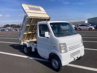 2009 Suzuki Japanese Kei Truck (ac, ps, dump) | — White 4WD Mini Dump Trucks, photo 1 of 8
