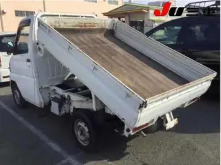 White 2011 Nissan Clipper Japanese Kei Truck (ac, ps, dump), 25,386 miles, 660cc 3-cylinder, stock KTD-0183 (photo 6)