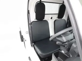 Daihatsu Hijet Cleaning Dump Manual (White) — White 4WD Mini Dump Trucks, photo 6 of 11