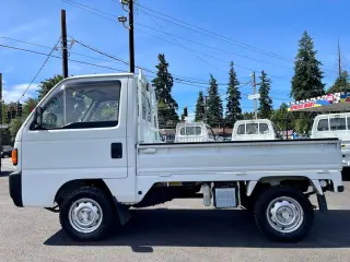 1993 Honda Acty Attack 4WD Mid-Engine, UL-UR 4MT, Diff Lock — White Kei Trucks, photo 3 of 9