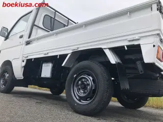 1994 Daihatsu Hijet Truck — White 4WD Kei Trucks, photo 5 of 11