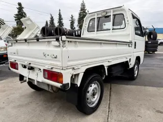 1994 Honda Acty Super Delux RealTime 4WD, Mid-Engine, 5MT — White Kei Trucks, photo 7 of 9