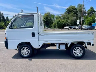 1994 Honda Acty Super Delux RealTime 4WD, Mid-Engine, 5MT — Taffeta White Kei Trucks, photo 3 of 9