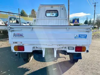 1995 Mitsubishi Minicab 4WD, 2Hi-4Hi-4Lo, PS, 5MT, Like New — White Kei Trucks, photo 5 of 9
