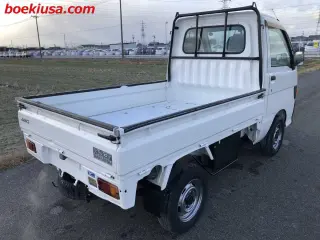 1996 Daihatsu Hijet Mini Truck, Kei Truck - Boeki USA — White 4WD Kei Trucks, photo 4 of 11