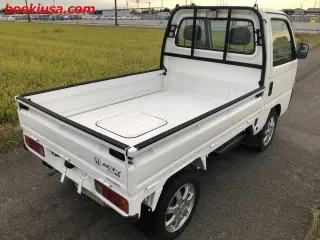 1996 Honda Acty Truck — White 4WD Kei Trucks, photo 4 of 11