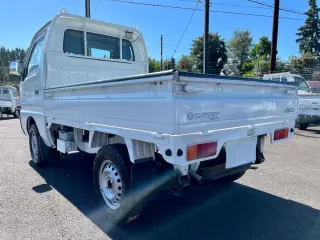 1996 Suzuki Carry 4WD, Axle Lock, 2Hi-4Hi, Extra Low Gear, 5MT, Rare! — White Kei Trucks, photo 4 of 9