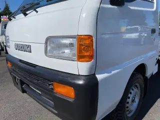 1996 Suzuki Carry 4WD, Axle Lock, 2Hi-4Hi, Extra Low Gear, 5MT, Rare! — White Kei Trucks, photo 9 of 9