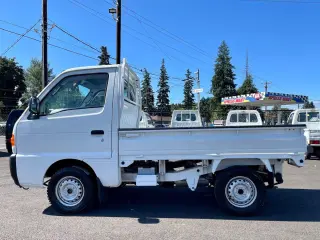 1996 Suzuki Carry 4WD, Axle Lock, 2Hi-4Hi, Extra Low Gear, 5MT, Rare! — White Kei Trucks, photo 3 of 9