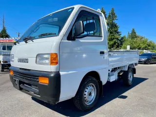 1996 Suzuki Carry 4WD, Axle Lock, 2Hi-4Hi, Extra Low Gear, 5MT, Rare! — White Kei Trucks, photo 2 of 9