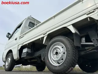1996 Suzuki Carry Truck — White 4WD Kei Trucks, photo 5 of 11