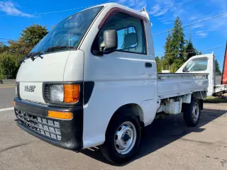 1997 Daihatsu Hi-Jet 4WD, 2Hi-4Hi-4Lo, 5MT, AC — White Kei Trucks, photo 2 of 9