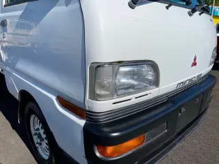1997 Mitsubishi Minicab VX Special Edition 4WD, 2Hi-4Hi-4Lo, 5MT, PS — White Kei Trucks, photo 8 of 9
