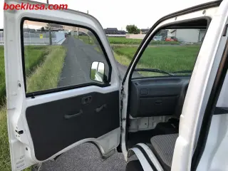 1998 Daihatsu Hijet Truck — White 4WD Kei Trucks, photo 8 of 11