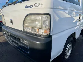 1998 Honda Acty Super Delux RealTime 4WD Mid-Engine, 5MT — White Kei Trucks, photo 9 of 9