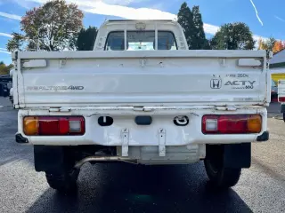 1998 Honda Acty Super Delux RealTime 4WD Mid-Engine, 5MT — White Kei Trucks, photo 5 of 9