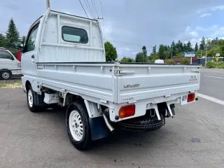 Calgary White 1998 Mitsubishi Minicab VX Special Edition 4WD, 2Hi-4Hi-4Lo, PS, 5MT, Manual, stock KTD-0305 (photo 4)