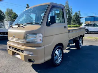 1999 Daihatsu Hi-Jet EFI DLI 4WD, 2Hi-4Hi, 5MT, Custom Paint, 14” Alloys — Tan Kei Trucks, photo 2 of 9