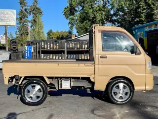1999 Daihatsu Hi-Jet EFI DLI 4WD, 2Hi-4Hi, 5MT, Custom Paint, 14” Alloys — Tan Kei Trucks, photo 7 of 9