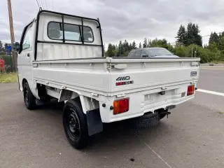 White 1999 Daihatsu Hi-Jet EFI DLI 4WD, 2Hi-4Hi, 5MT, Left Hand Drive kei truck for sale, stock KTD-0317 (photo 5)