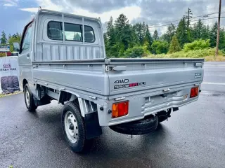 1999 Daihatsu Hi-Jet EFI DLI Twincam 4WD, 2Hi-4Hi-4Lo, PS, AC, 5MT — Blush Silver Metallic Kei Trucks, photo 4 of 9