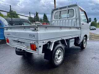 1999 Daihatsu Hi-Jet EFI DLI Twincam 4WD, 2Hi-4Hi-4Lo, PS, AC, 5MT — Blush Silver Metallic Kei Trucks, photo 6 of 9