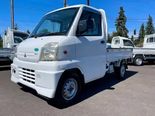 1999 Mitsubishi Minicab EFI 4WD, 2Hi-4Hi-4Lo, 5MT, PS, Next Gen — White Kei Trucks, photo 2 of 9