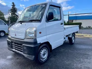 1999 Mitsubishi Minicab EFI 4WD, 2Hi-4Hi-4Lo, PS, 5MT, Next Gen — Calgary White Kei Trucks, photo 2 of 9