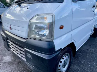 1999 Mitsubishi Minicab EFI 4WD, 2Hi-4Hi-4Lo, PS, 5MT, Next Gen — Calgary White Kei Trucks, photo 9 of 9