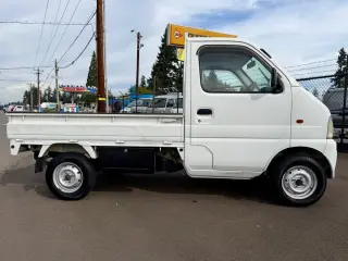1999 Suzuki Carry EFI Turbo 4WD, 2Hi-4Hi, PS, AC, Airbag, Automatic — Polar White Kei Trucks, photo 8 of 9