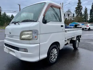 2000 Daihatsu Hi-Jet EFI DLI Twincam 12V 4WD, 2Hi-4Hi, AC, 5MT — Passo White Kei Trucks, photo 2 of 9