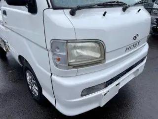 2000 Daihatsu Hi-Jet EFI DLI Twincam 12V 4WD, 2Hi-4Hi, AC, 5MT — Passo White Kei Trucks, photo 8 of 9