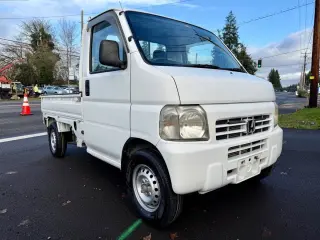 2000 Honda Acty EFI RealTime 4WD, PS, AC, Airbag, 5MT — Taffeta White Kei Trucks, photo 1 of 9