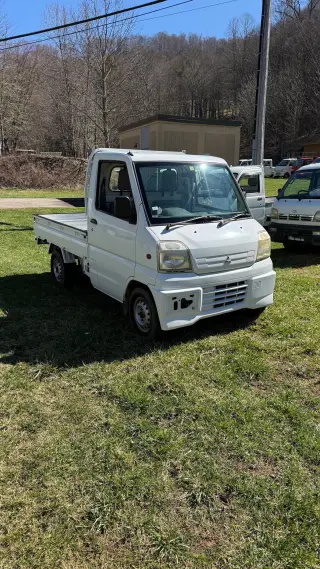 2000 Mitsubishi Minicab 4WD — 40th Anniversary — Cold A/C — 4WD Kei Trucks, photo 3 of 11