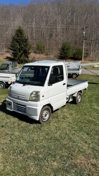 2000 Mitsubishi Minicab 4WD — 40th Anniversary — Cold A/C — 4WD Kei Trucks, photo 1 of 11