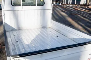2000 Mitsubishi Minicab Special Edition 4WD, 2Hi-4Hi-4Lo, PS, AC, 5MT — Passo White Kei Trucks, photo 9 of 9