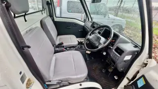 2000 Subaru Sambar EFI 4WD, 2Hi-4Hi, EL Gear, PS, AC, Airbag, 5MT — Polar White Kei Trucks, photo 8 of 9