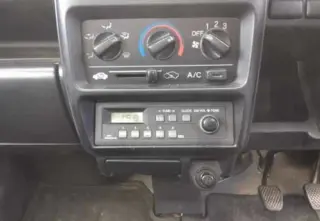 2001 Honda Acty EFI Next Gen 4WD, Mid-Engine, PS, AC, 5MT — Taffeta White Kei Trucks, photo 7 of 9