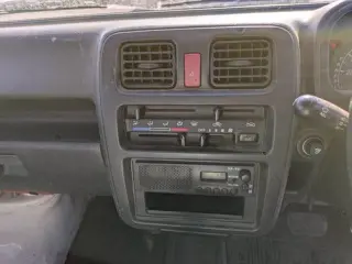 2008 Suzuki Japanese Kei Truck (ac, ps) | — White 4WD Kei Trucks, photo 5 of 7