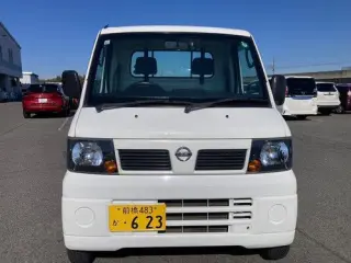 2010 Nissan Clipper Japanese Kei Truck (ac, ps) | — White 4WD Kei Trucks, photo 1 of 5