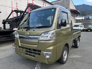 2020 Daihatsu Hijet Japanese Minitruck (ac, ps) — White 4WD Kei Trucks, photo 2 of 6