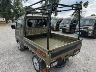 2022 Daihatsu HiJet Japanese Minitruck (ac, ps, Hard cargo — Khaki 4WD Kei Trucks, photo 3 of 6