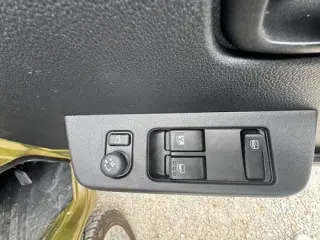 2022 Daihatsu HiJet Japanese Minitruck (ac, ps, Hard cargo — Khaki 4WD Kei Trucks, photo 5 of 6