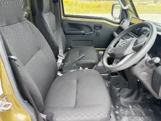 2022 Daihatsu HiJet Japanese Minitruck (ac, ps, Hard cargo — Khaki 4WD Kei Trucks, photo 4 of 5