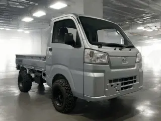 Silver 2025 Daihatsu Hijet Regular Cab Manual (Silver), KF 660cc 12-valve EFI 3-cylinder, stock KTD-0440 (photo 2)