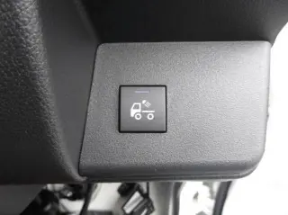 Daihatsu Hijet Regular Cab Auto (Ice Green) — Ice Green 4WD Kei Trucks, photo 10 of 11