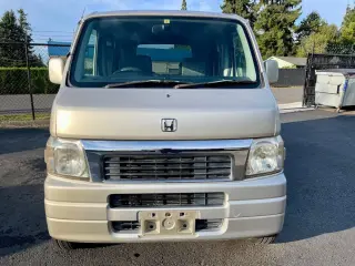 2000 Honda Vamos AWD, PS,PW,PL,AC, Airbags, Automatic — Tan Kei Vans, photo 2 of 9