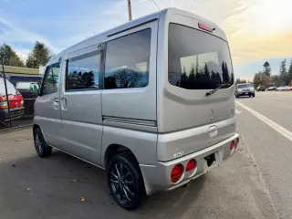 2000 Mitsubishi Townbox EFI 4WD, PS, AC,PW, PL, Airbags, Auto — Coronado Sand Metallic Kei Vans, photo 5 of 9