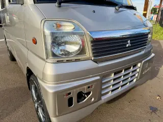 2000 Mitsubishi Townbox EFI 4WD, PS, AC,PW, PL, Airbags, Auto — Coronado Sand Metallic Kei Vans, photo 9 of 9